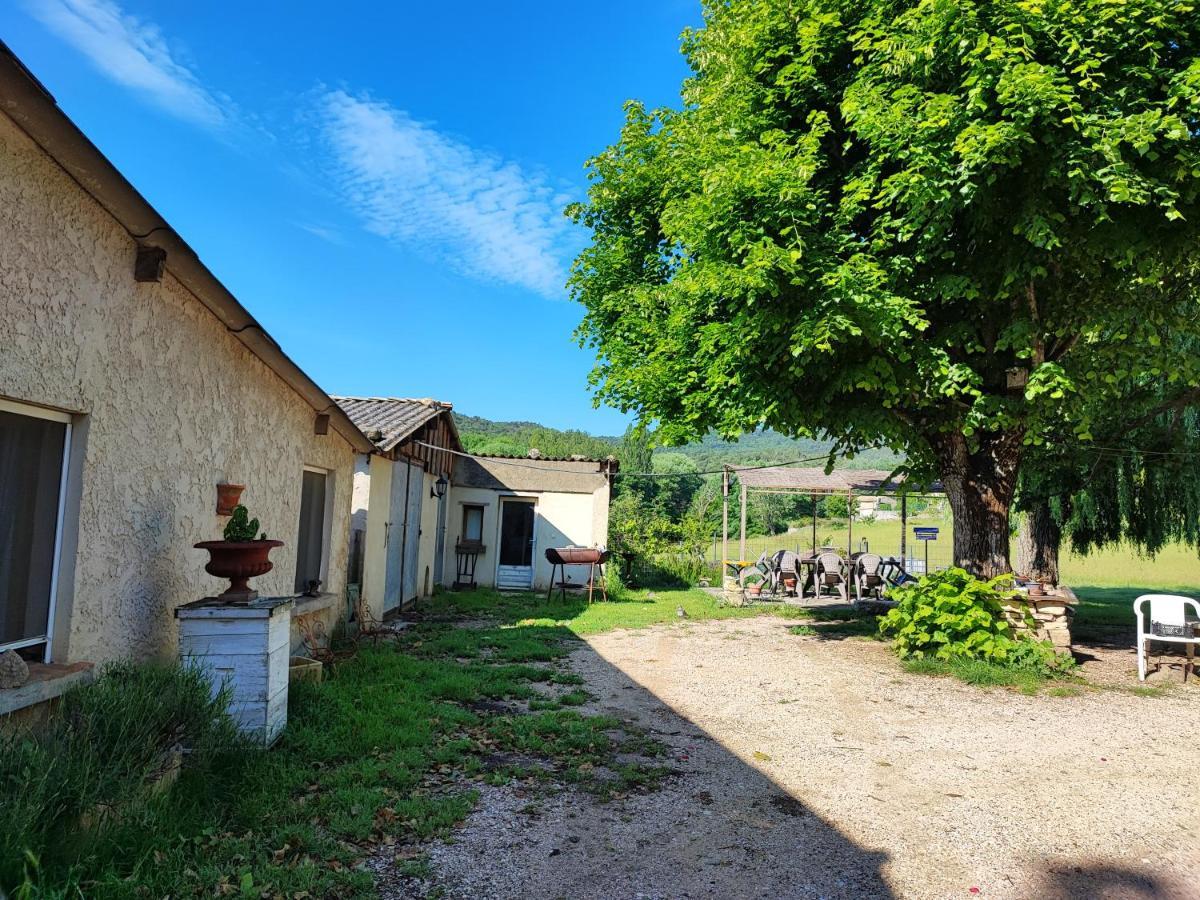 Provence Luberon -paca- Acces Pmr-ancv Revest-des-Brousses